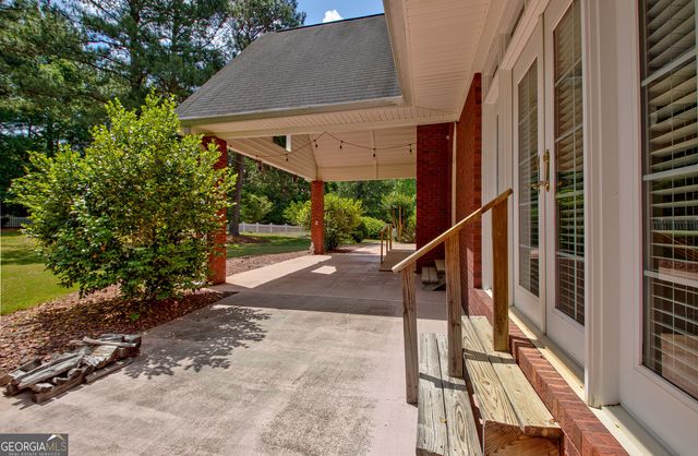175 Mcelwaney Way, Fayetteville, GA 30215