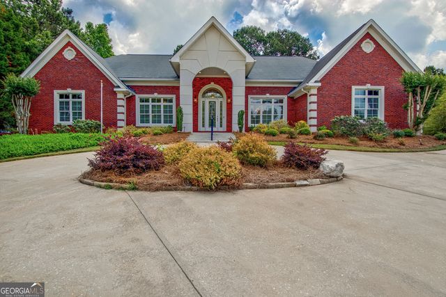 175 Mcelwaney Way, Fayetteville, GA 30215