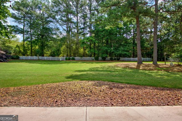 175 Mcelwaney Way, Fayetteville, GA 30215