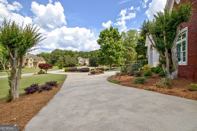 175 Mcelwaney Way, Fayetteville, GA 30215