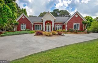 175 Mcelwaney Way, Fayetteville, GA 30215
