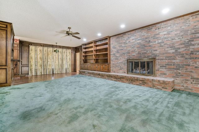 112 Western Street, Claude, TX 79019