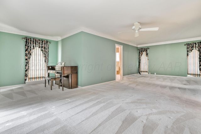 112 Western Street, Claude, TX 79019