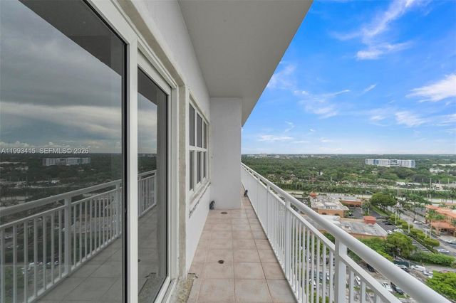 18011 Biscayne Boulevard PH04, Aventura, FL 33160