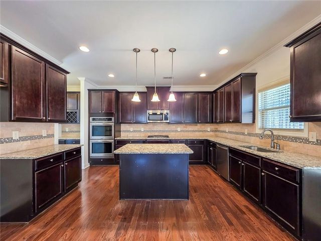 160 Red Wood Drive, Dallas, GA 30132