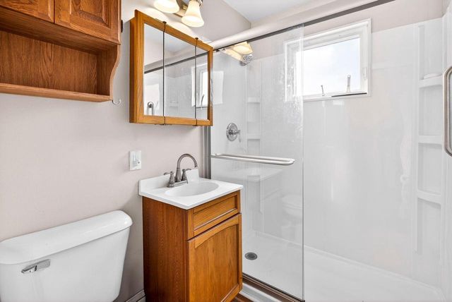 1068 CAROLINE STREET, Green Bay, WI 54303