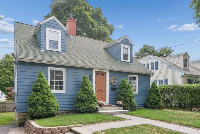 1384 Islington Street, Portsmouth, NH 03801
