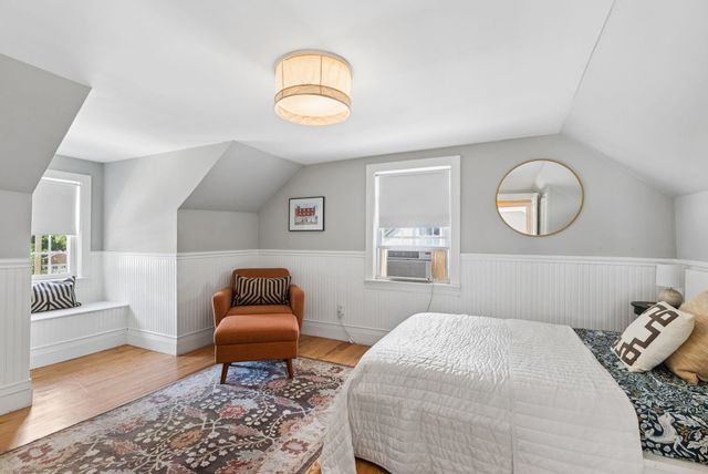 1384 Islington Street, Portsmouth, NH 03801