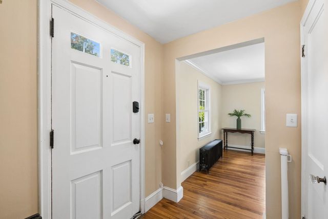 1384 Islington Street, Portsmouth, NH 03801