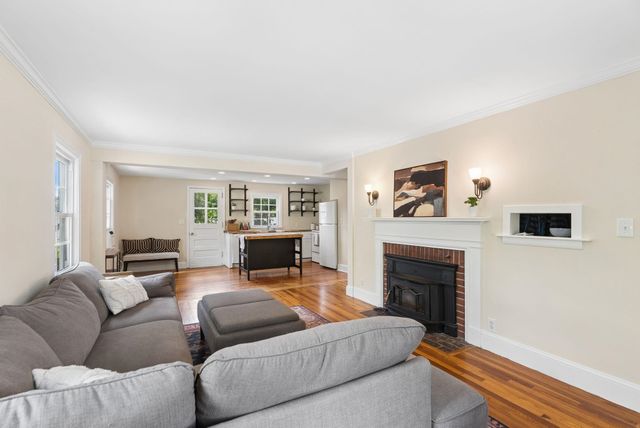 1384 Islington Street, Portsmouth, NH 03801