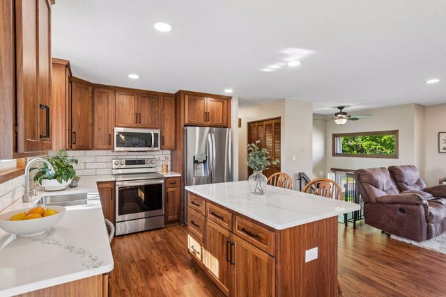 9721 Portal Drive, Eden Prairie, MN 55347