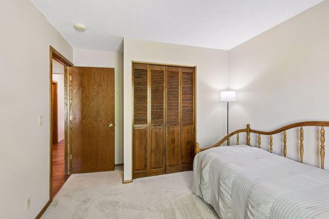 9721 Portal Drive, Eden Prairie, MN 55347