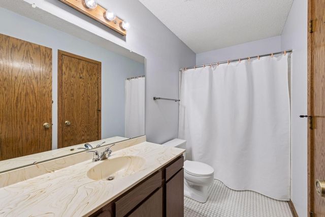 9721 Portal Drive, Eden Prairie, MN 55347
