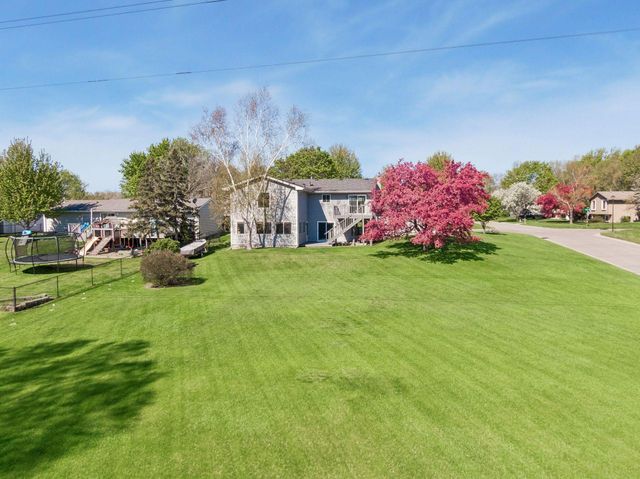 9721 Portal Drive, Eden Prairie, MN 55347