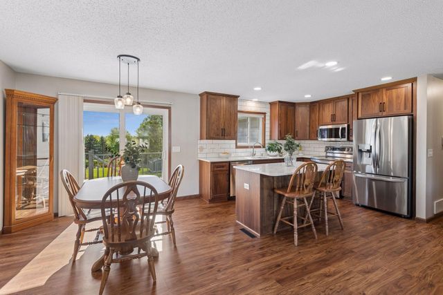 9721 Portal Drive, Eden Prairie, MN 55347