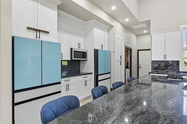 8350 Whispering Oak Way, West Palm Beach, FL 33411