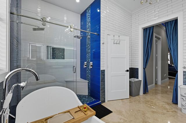 8350 Whispering Oak Way, West Palm Beach, FL 33411