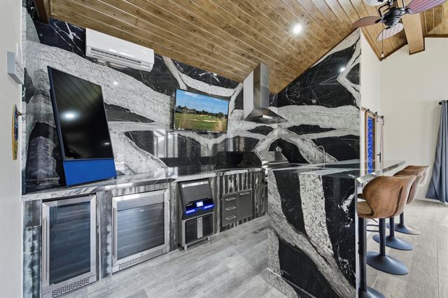 8350 Whispering Oak Way, West Palm Beach, FL 33411