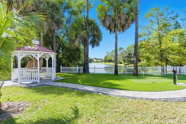 8350 Whispering Oak Way, West Palm Beach, FL 33411