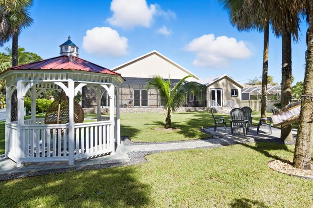 8350 Whispering Oak Way, West Palm Beach, FL 33411