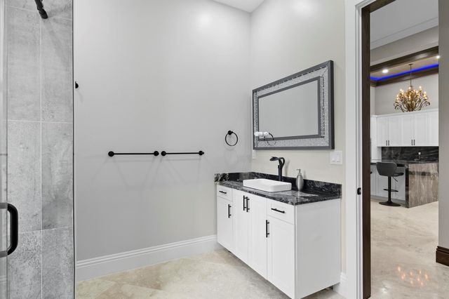 8350 Whispering Oak Way, West Palm Beach, FL 33411