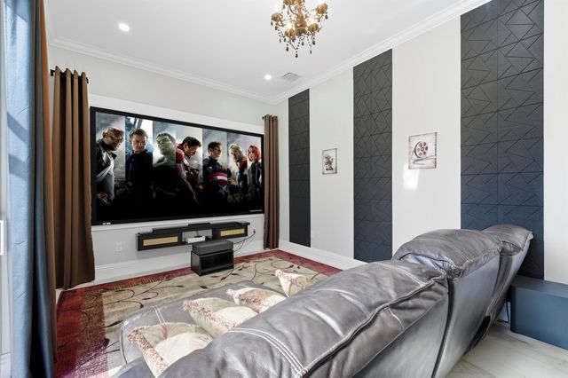 8350 Whispering Oak Way, West Palm Beach, FL 33411