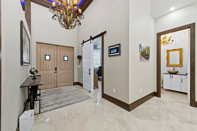 8350 Whispering Oak Way, West Palm Beach, FL 33411