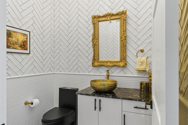 8350 Whispering Oak Way, West Palm Beach, FL 33411