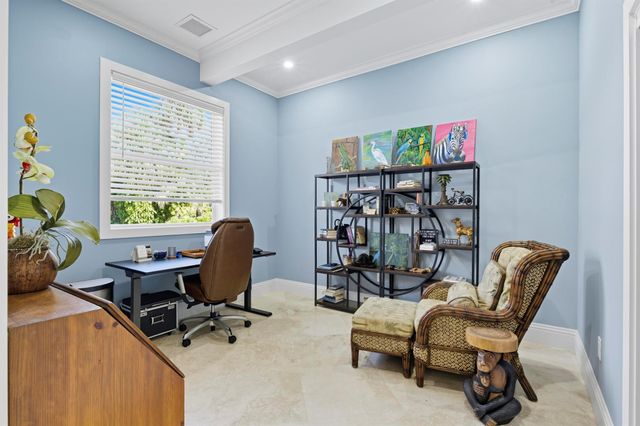 8350 Whispering Oak Way, West Palm Beach, FL 33411