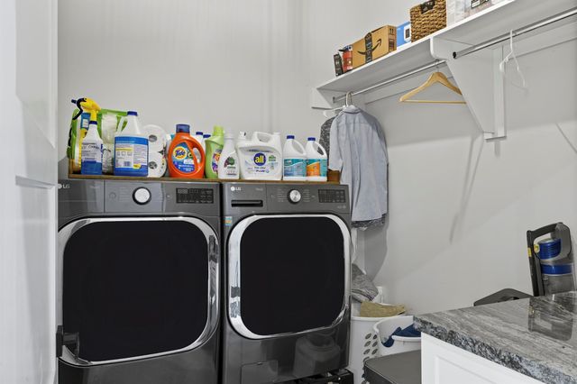 8350 Whispering Oak Way, West Palm Beach, FL 33411