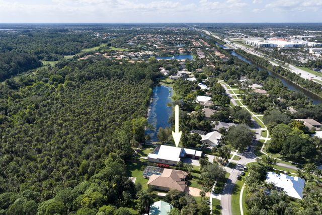 8350 Whispering Oak Way, West Palm Beach, FL 33411