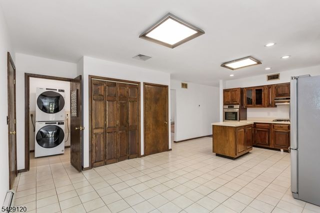 97 Roxy Ave, Edison Twp., NJ 08820