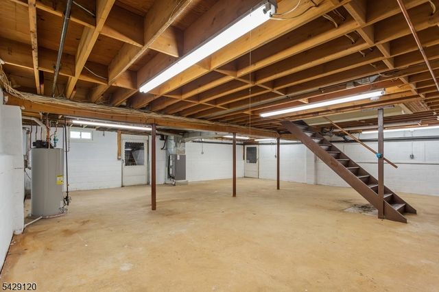 97 Roxy Ave, Edison Twp., NJ 08820