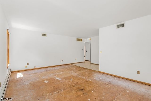 97 Roxy Ave, Edison Twp., NJ 08820