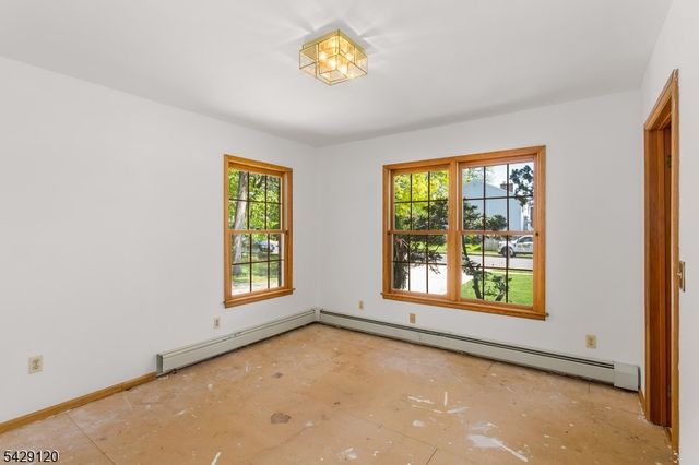 97 Roxy Ave, Edison Twp., NJ 08820