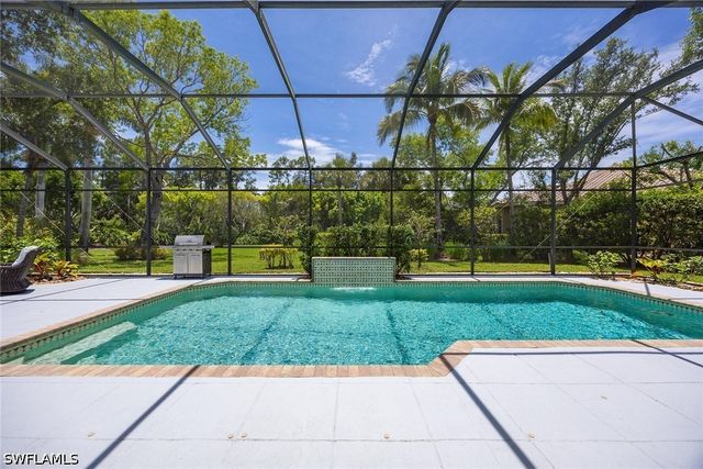7673 Mulberry LN, Naples, FL 34114