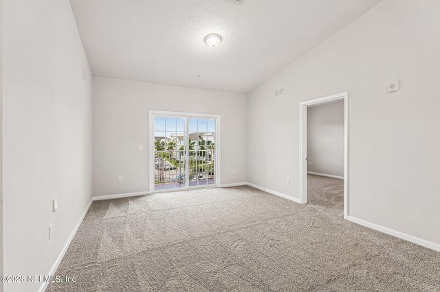 4950 KEY LIME Drive 301, Jacksonville, FL 32256