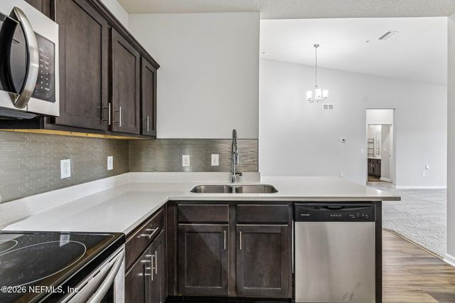 4950 KEY LIME Drive 301, Jacksonville, FL 32256