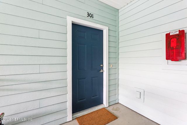 4950 KEY LIME Drive 301, Jacksonville, FL 32256