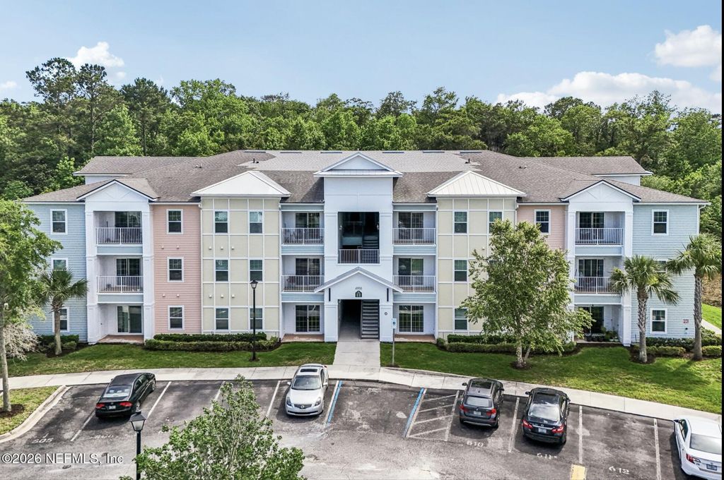4950 KEY LIME Drive 301, Jacksonville, FL 32256