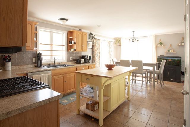 83 Skyview Drive, Farmington, NH 03835
