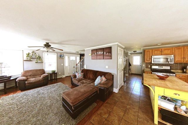 83 Skyview Drive, Farmington, NH 03835