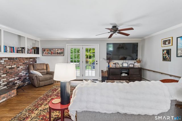 27 Hattertown Road, Newtown, CT 06470