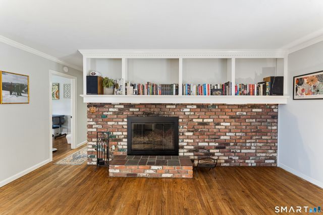 27 Hattertown Road, Newtown, CT 06470