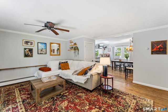 27 Hattertown Road, Newtown, CT 06470
