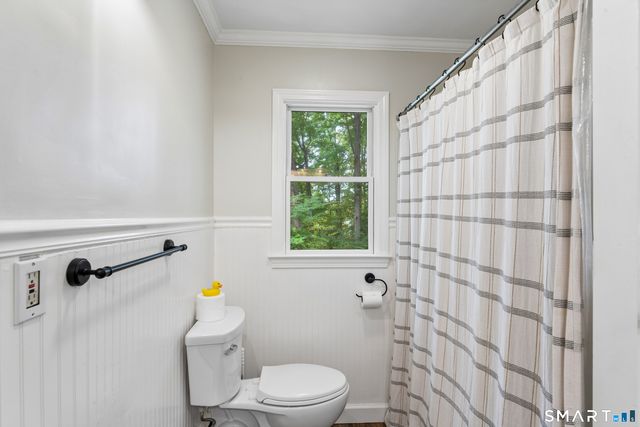27 Hattertown Road, Newtown, CT 06470