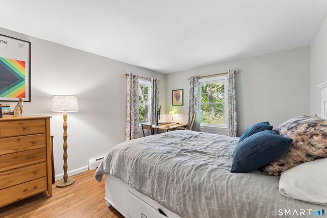 27 Hattertown Road, Newtown, CT 06470