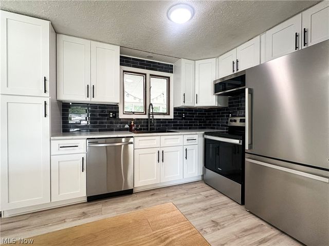 144 Morningside Road, Niles, OH 44446