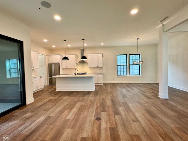 9867 Bucklebury Lane, Carmel, IN 46280