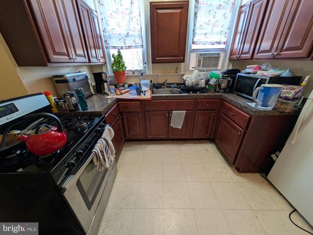 2541 SAINT PAUL ST, Baltimore, MD 21218